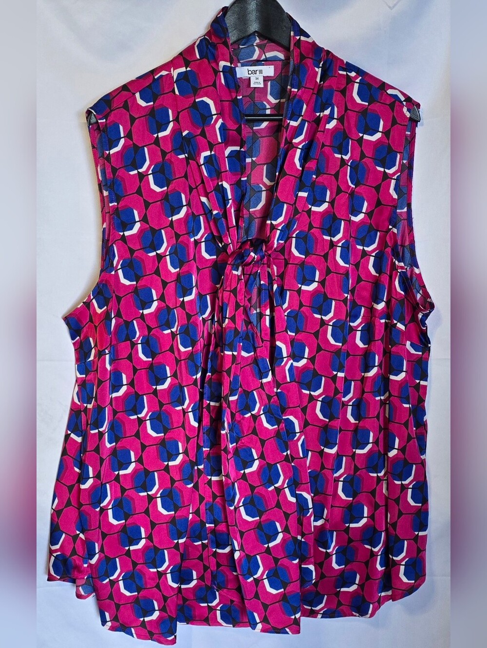 Bar III Sleeveless Tie-Neck Geometric Blouse